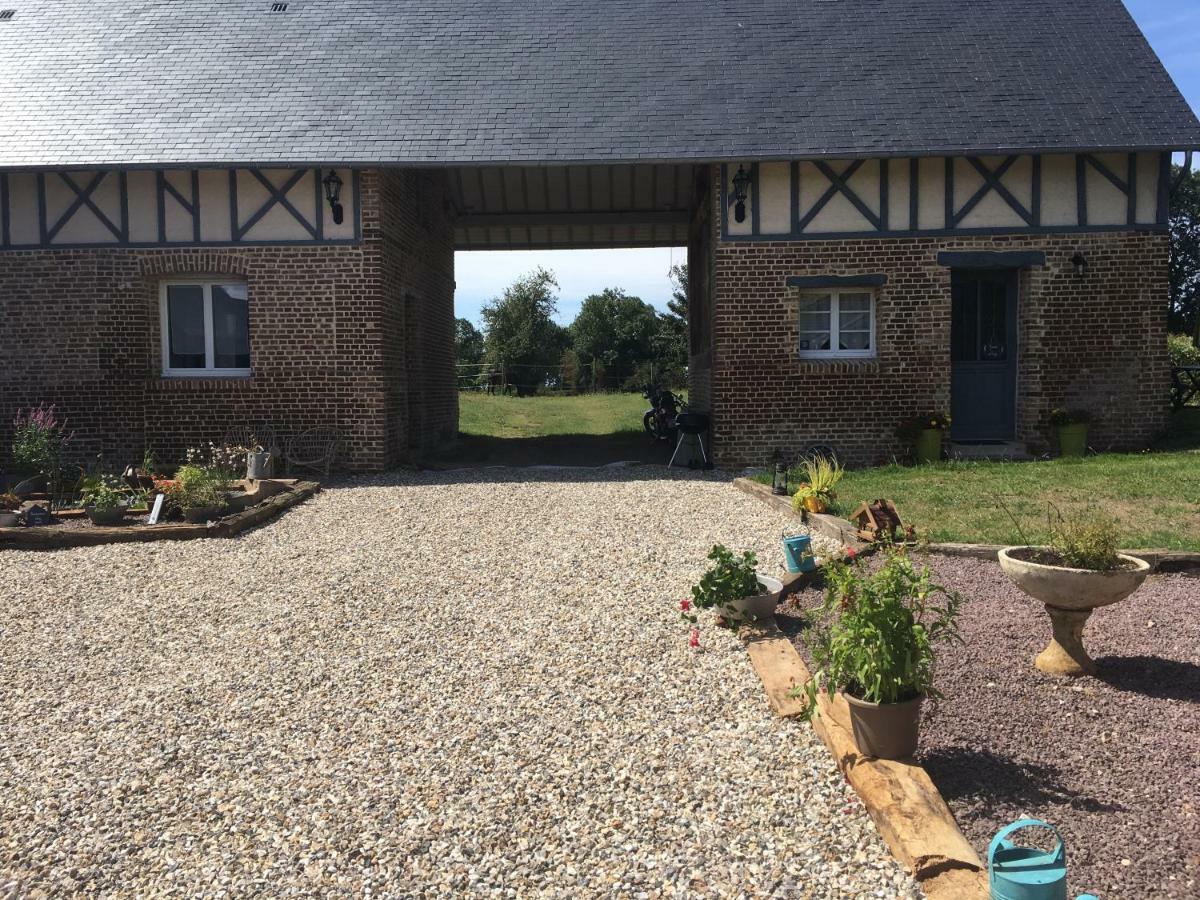 Le Clos Charmaine *